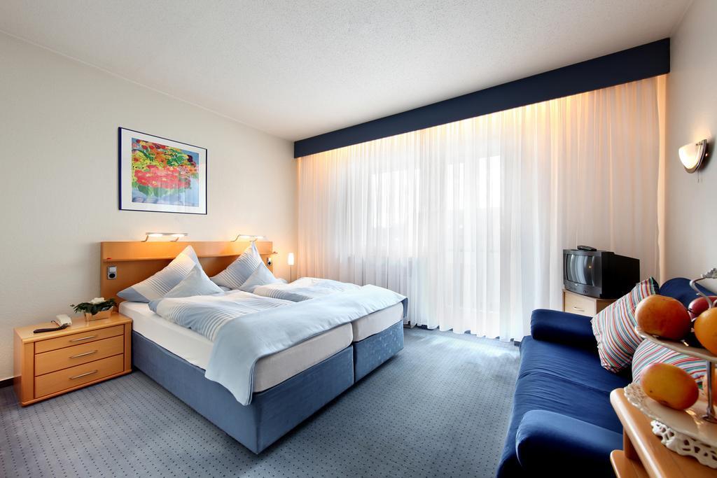 Hotel Kaiserpfalz Paderborn Buitenkant foto
