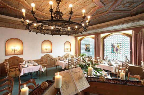 Hotel Kaiserpfalz Paderborn Buitenkant foto